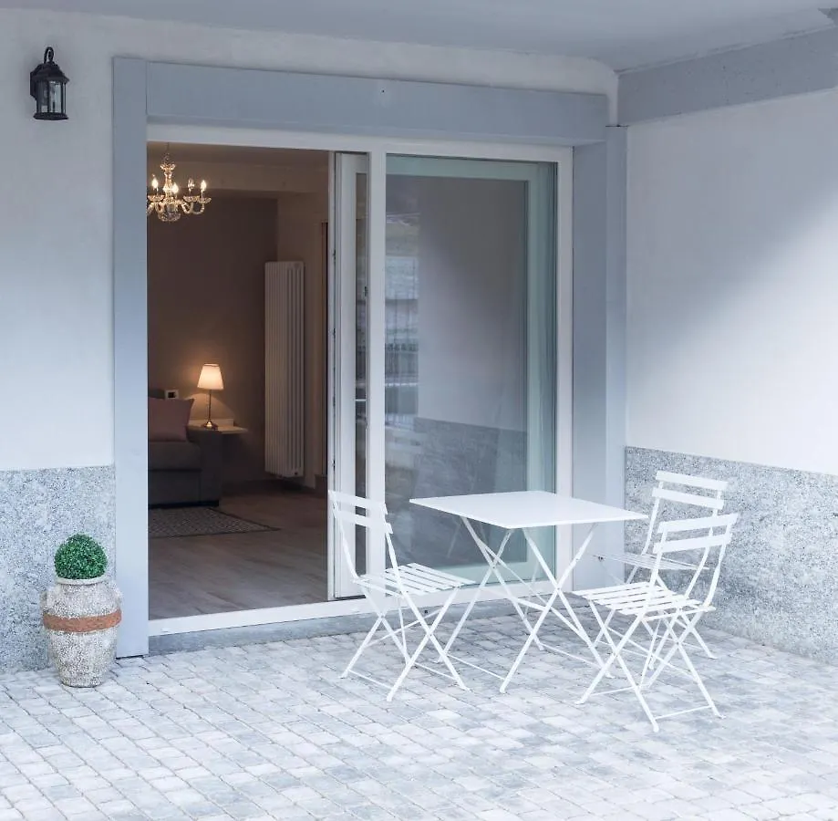 Residenza Conca Verde B&B Il Monolocale Rogolo 0*,  İtalya